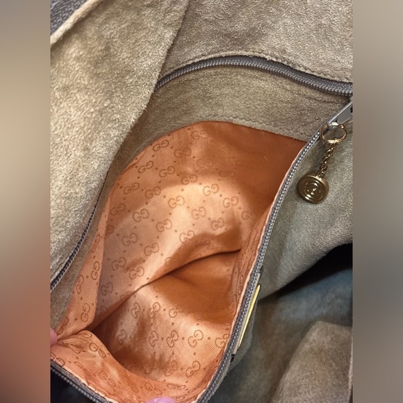 Vintage Gucci Pistachio Green Leather Hobo Bag - Picture 14 of 16